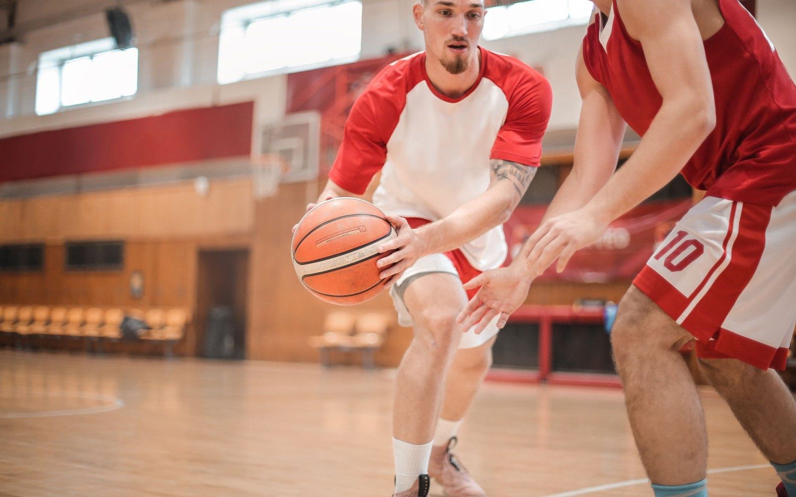 Chandails de basketball personnalisés par Top Notch Sports, uniformes d'équipe personnalisés au Canada