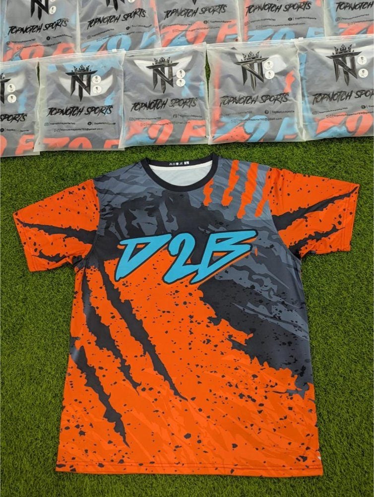 D2b, une commande d'uniforme personnalisé Top Notch