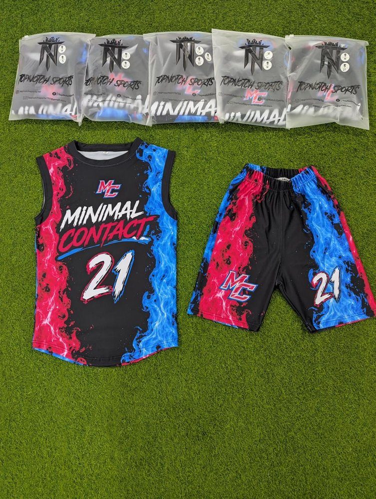 Minimal Contact, une commande d'uniforme personnalisé Top Notch Minimal Contact, une commande d'uniforme personnalisé Top Notch
